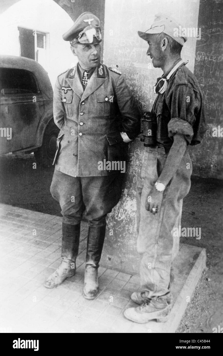 Erwin rommel speaking soldier hires stock photography and images Alamy