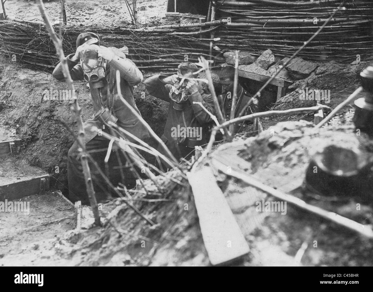 German soldiers gas masks hi-res stock photography and images - Alamy