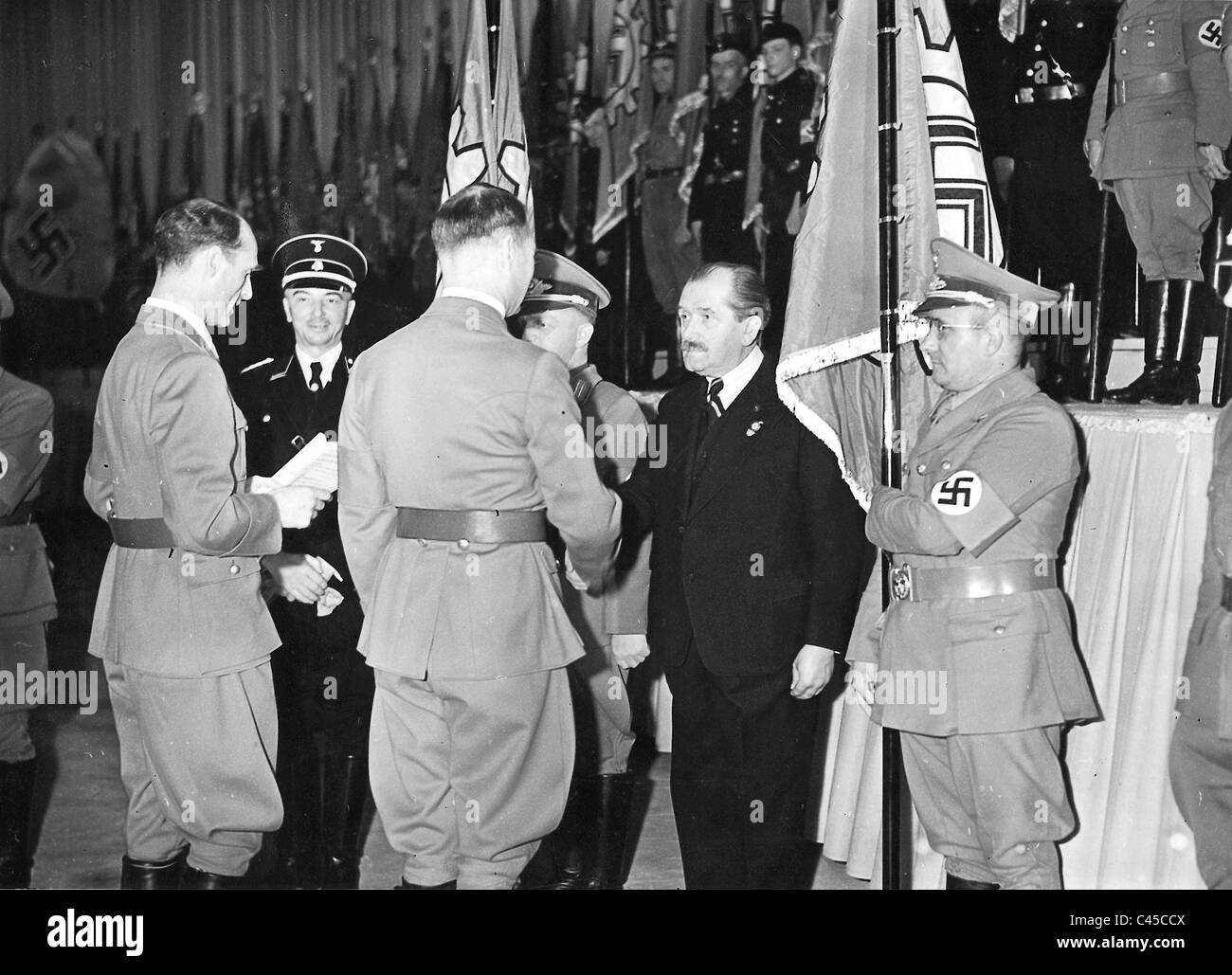 Rudolf Hess With Ferdinand Porsche 1941 Stock Photo Alamy