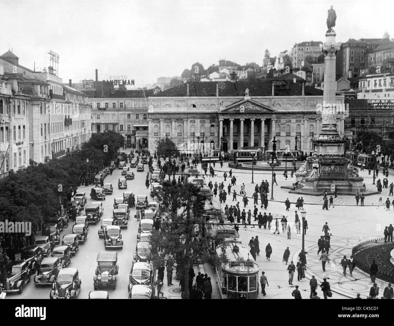 Traffic in the Rossio Square in Lisbon, 1941 Stock Photo