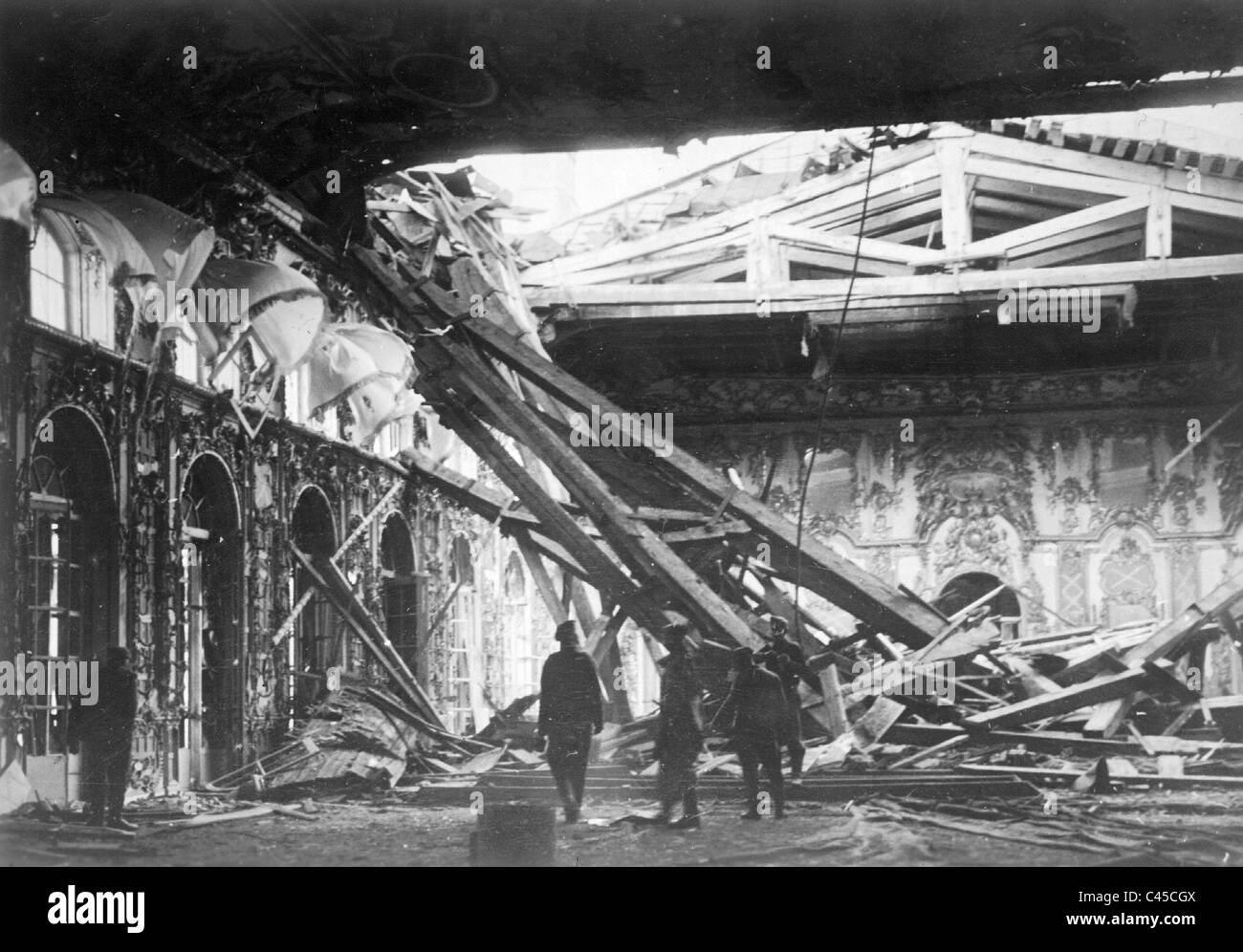 Destroyed throne room at the former Czarist palace in Pushkin, 1941 Stock Photo