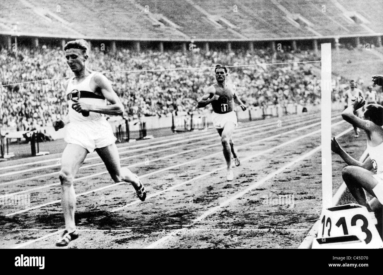 Rudolf Harbig wins the 800m run Stock Photo