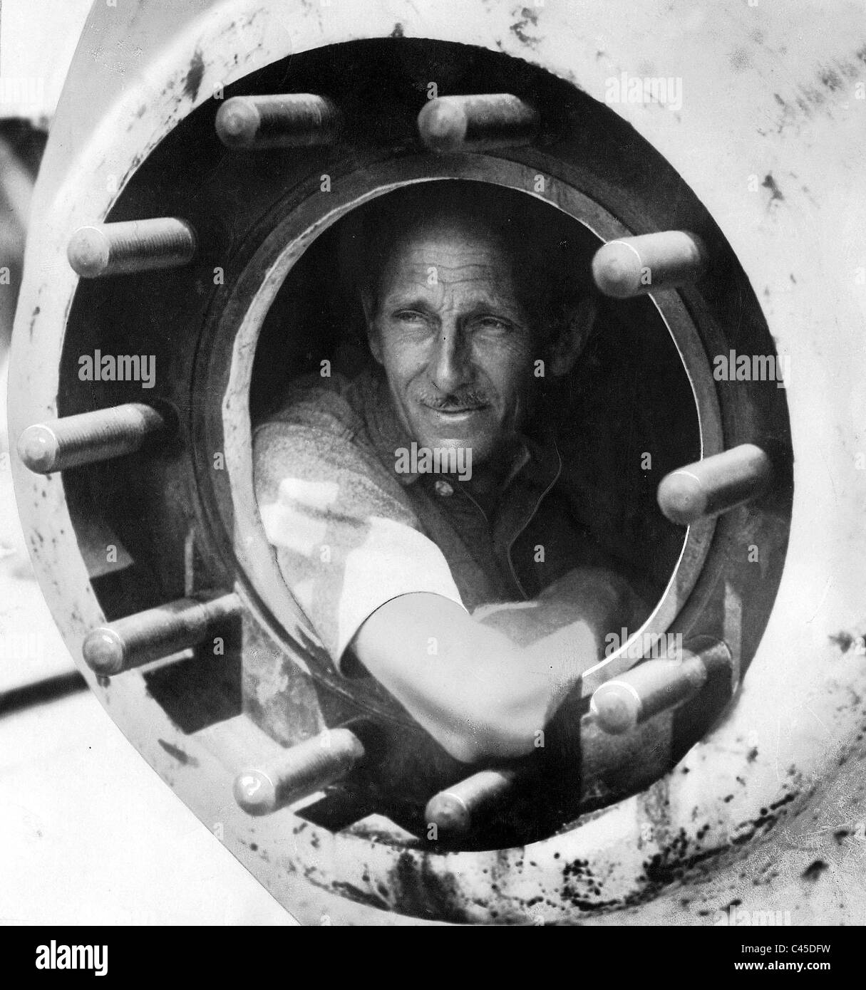 William Beebe, 1930 Stock Photo Alamy