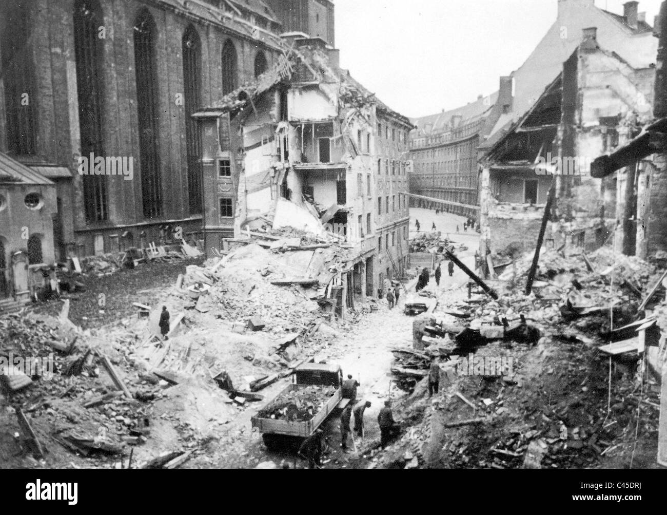 Destroyed lion's den at the cathedral in Munich, 1945 Stock Photo