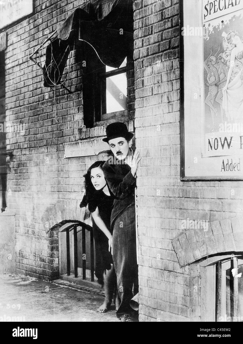 Modern 12 Black and White Stock Photos Images Alamy