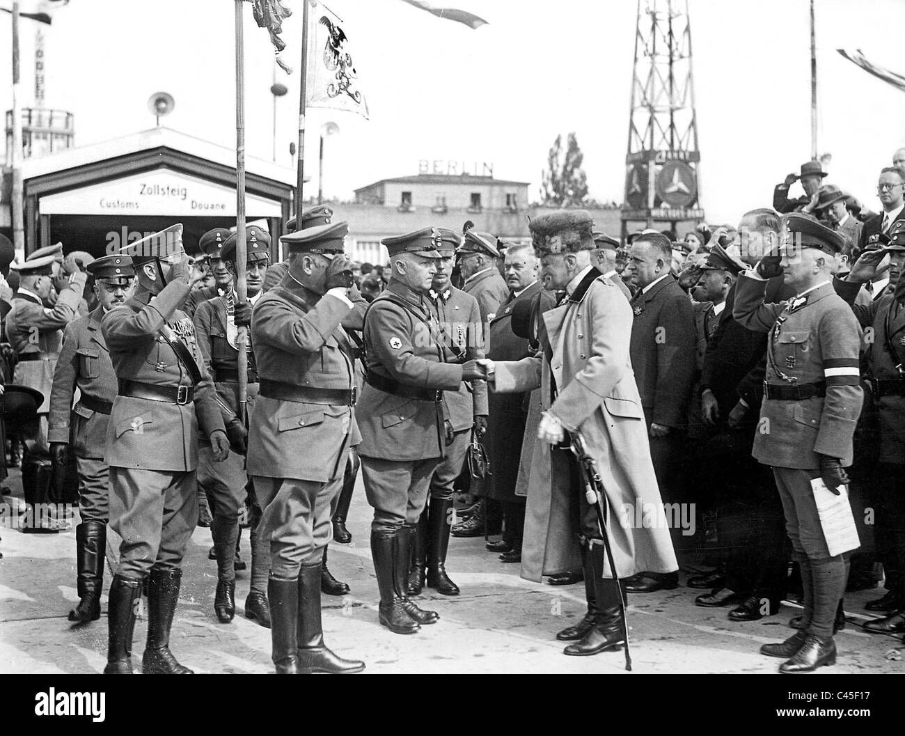 'Stahlhelm' (Steel Helmet, League of Frontline Soldiers) 1932 Stock ...