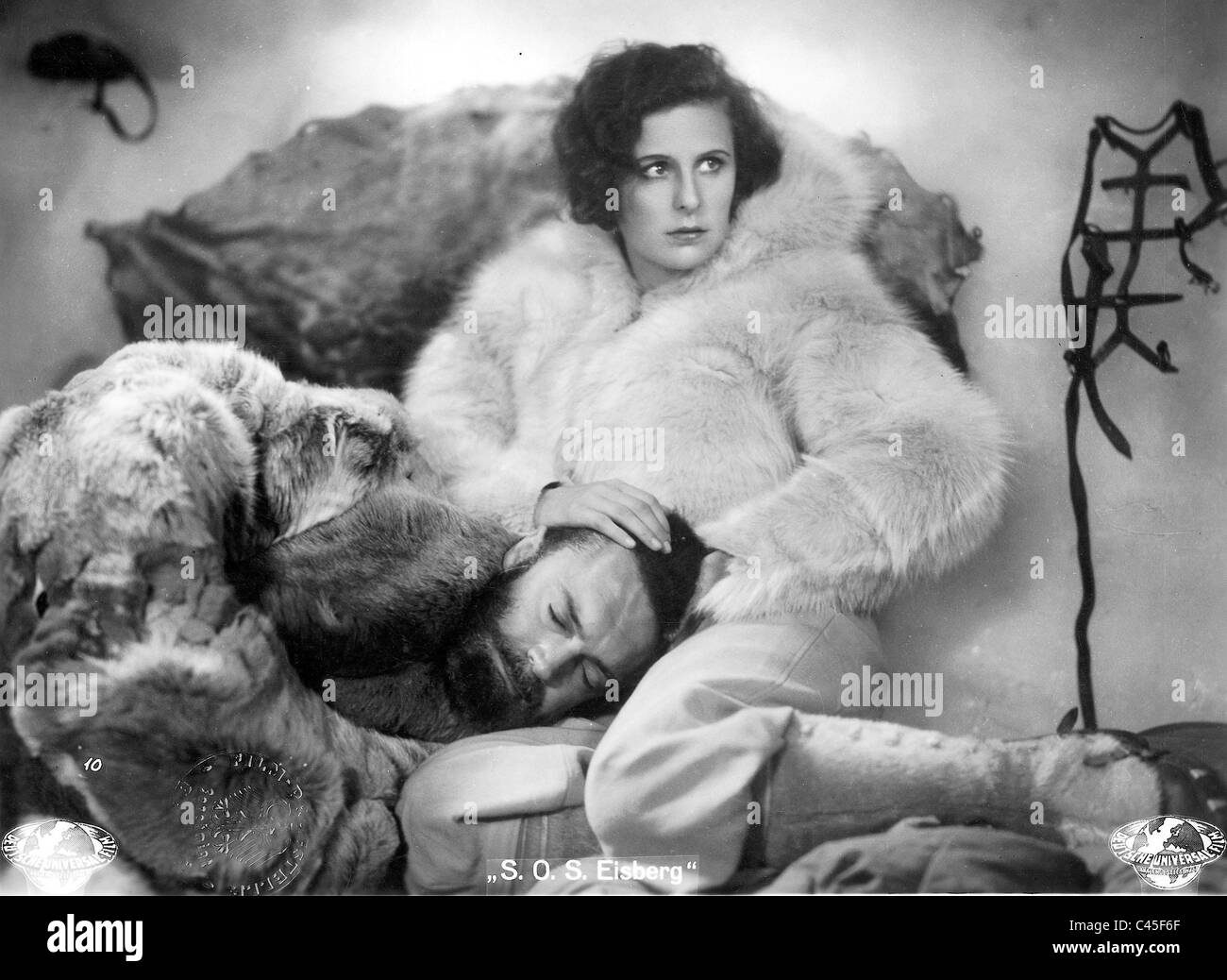 Leni Riefenstahl and Gustav Diessl in S.O.S. Eisberg, 1933 Stock Photo