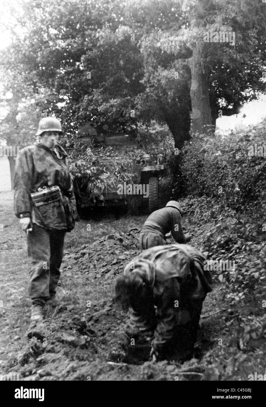 German infantry 1945 hi-res stock photography and images - Alamy