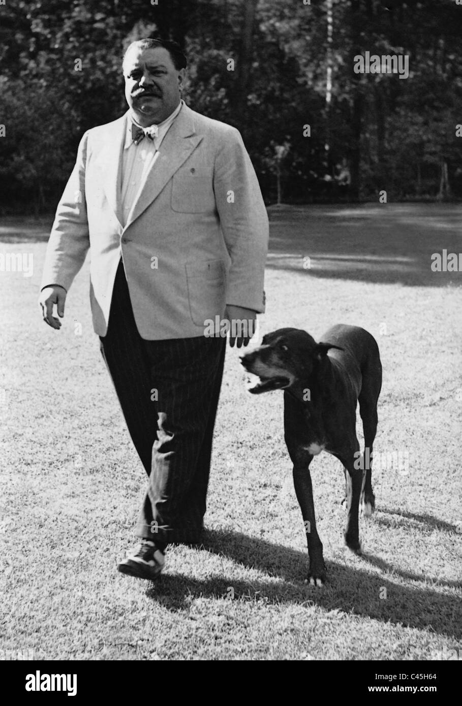 Heinrich George with his Great Dane 'Fellow', 1938 Stock Photo