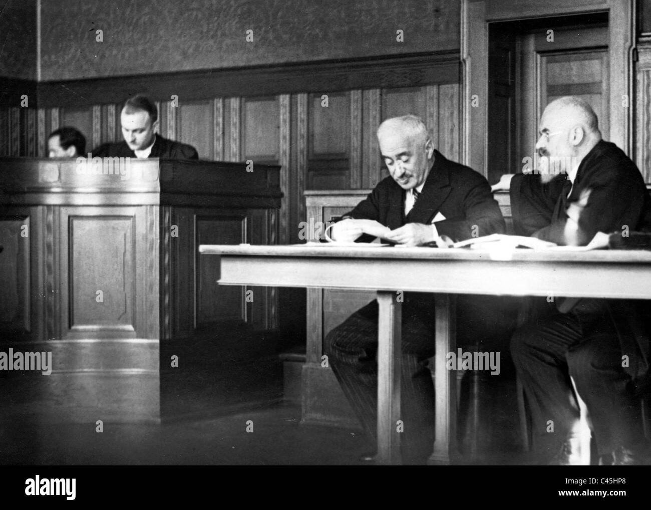 Theodor Wolff at the Karl Kraus process, 1931 Stock Photo