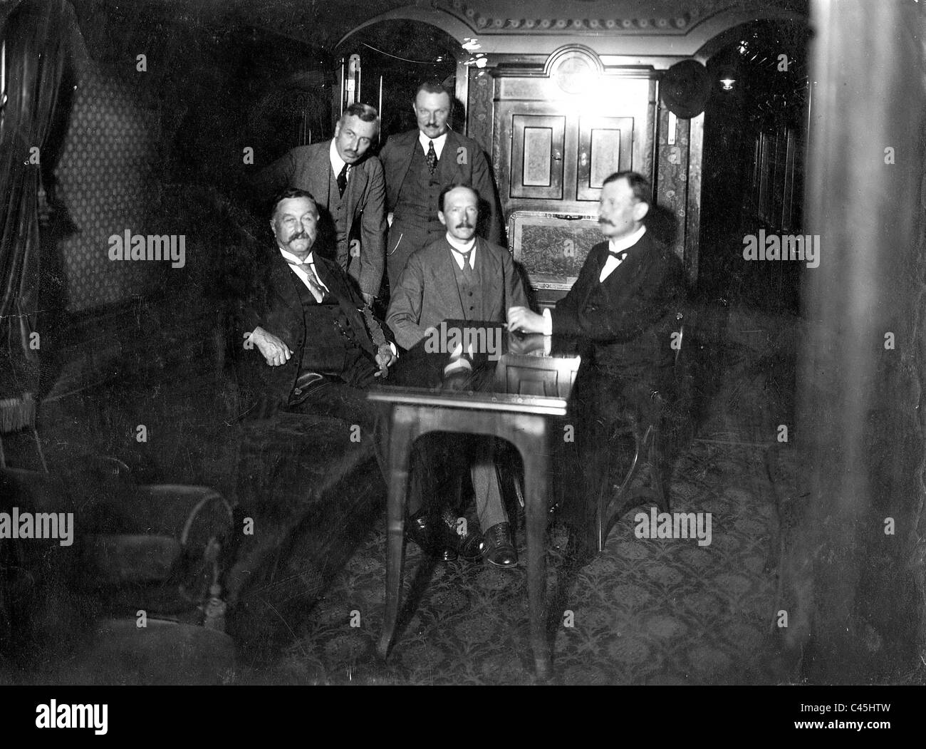 Konstantin Fehrenbach with ministerial colleagues, 1920 Stock Photo