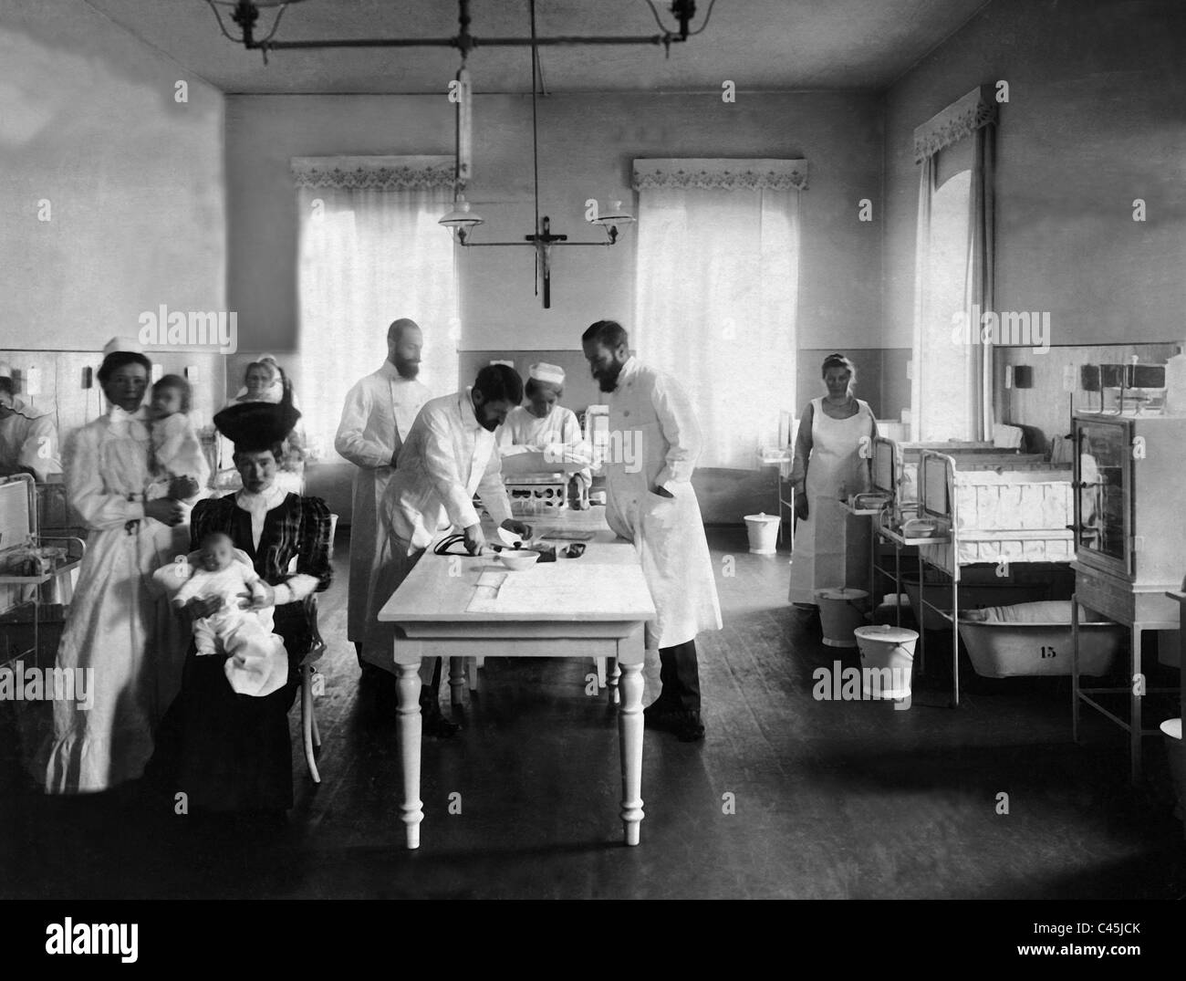 Infant room of the Gisela Children's Hospital in Munich, 1906 Stock Photo