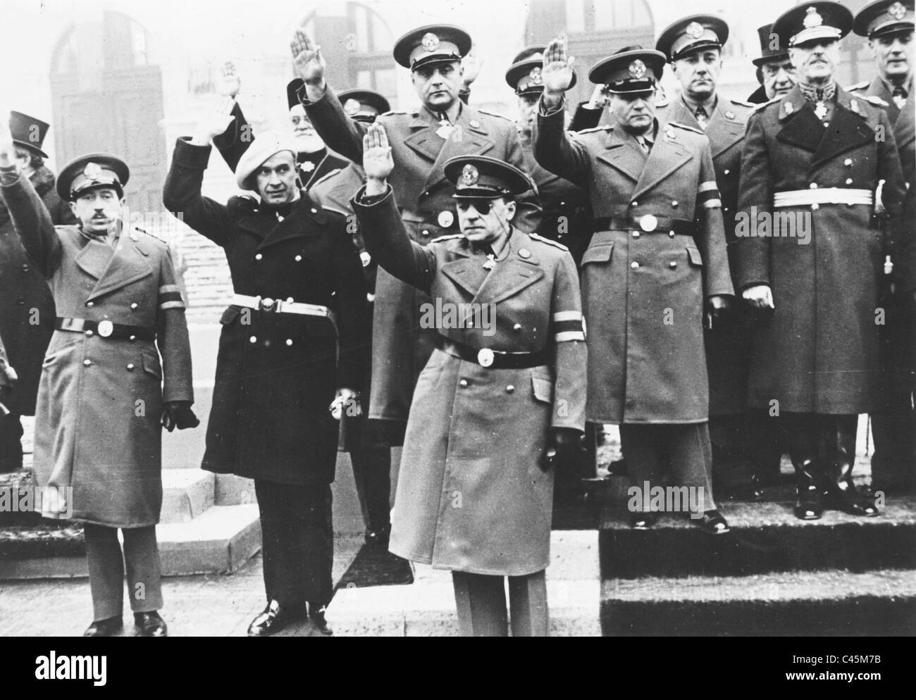 Minister the new Bucharest Government in uniform with a fascist salute  Stock Photo - Alamy