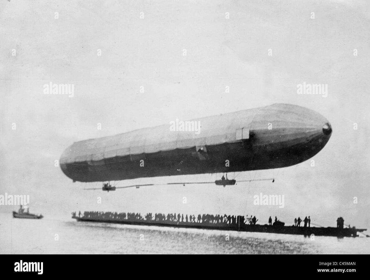 Ascent of the first Zeppelin airship 'LZ 1 ', 1900 Stock Photo