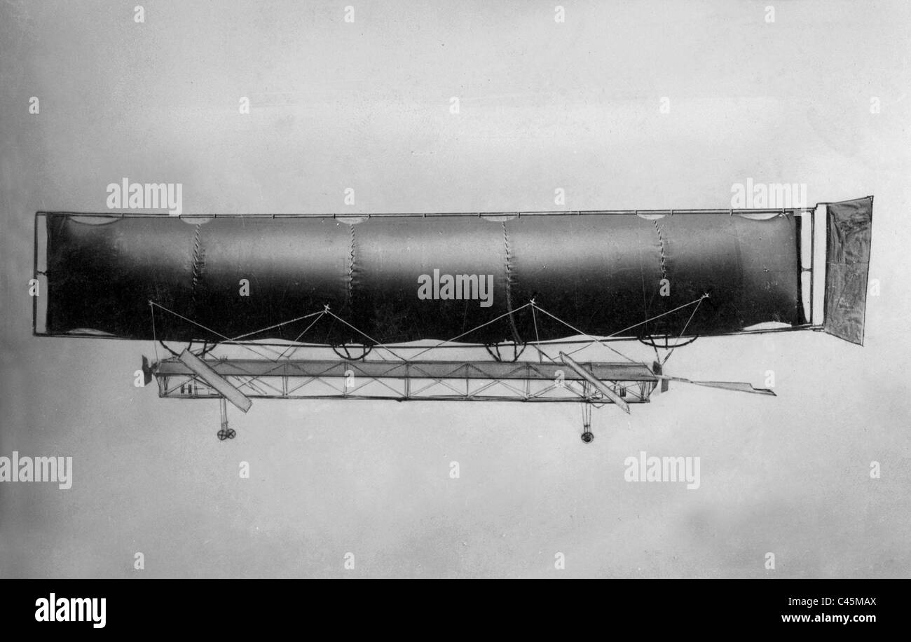 Model of an airship by Brackelsberg and von Seigneux, 1910 Stock Photo ...