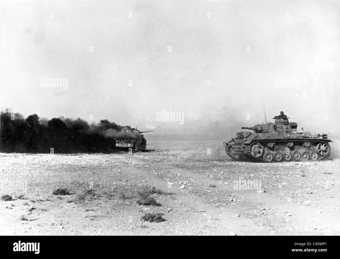 German Panzer III during fighting in the desert, 1942 Stock Photo - Alamy