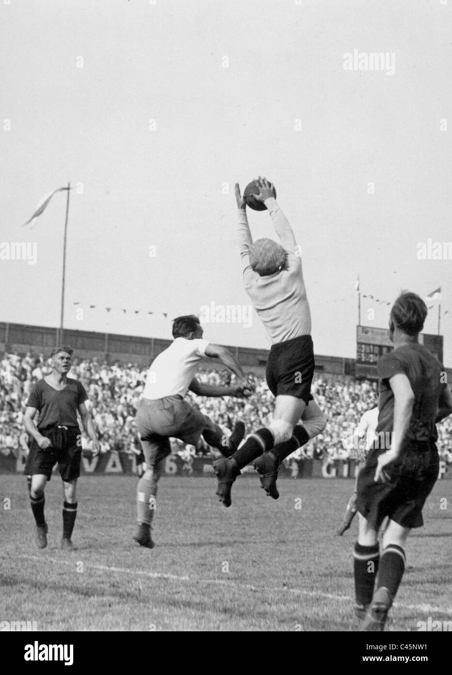 Hertha BSC Berlin against 1. FC Nuremberg, 1932 Stock Photo