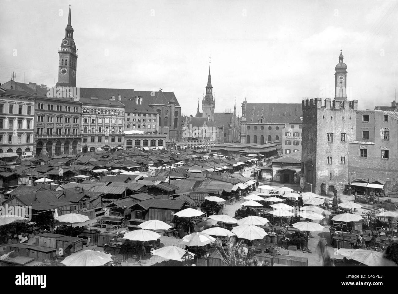 Viktualienmarkt 1910 Stock Photo