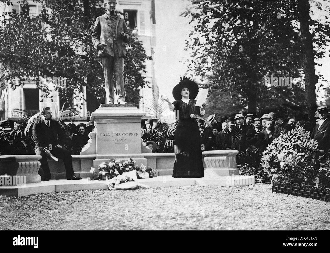 Unveiling of the memorial to Francois Coppee in Paris, 1910 Stock Photo