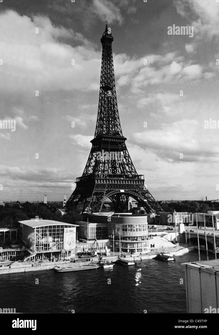 The Eiffel tower during the World Exposition, 1937 Stock Photo