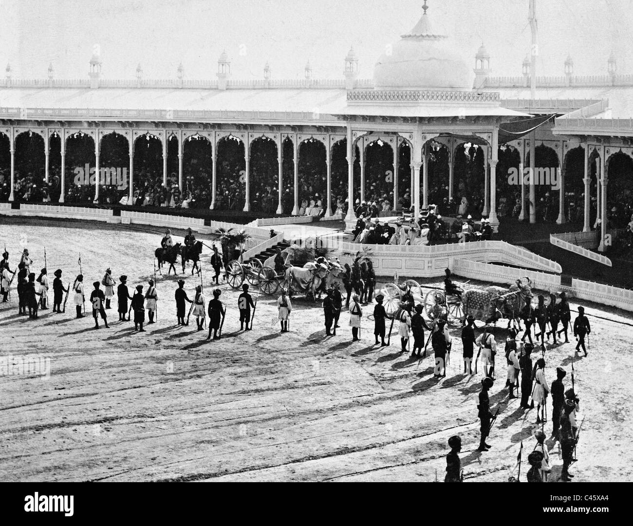Military review of the Maharaja of Baroda Stock Photo Alamy