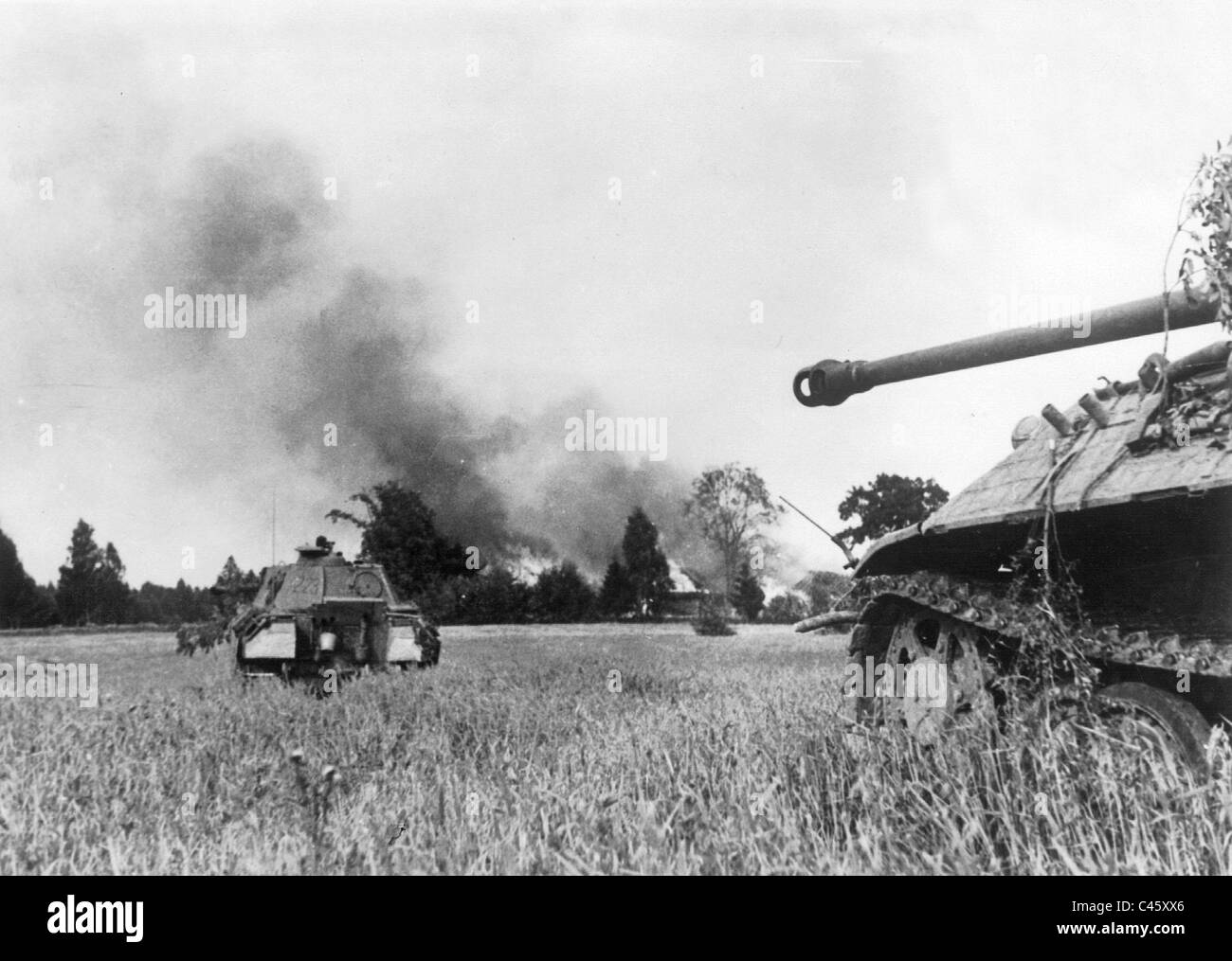 German Panther tank during combat near Jelgava in Courland, 1944 Stock Photo