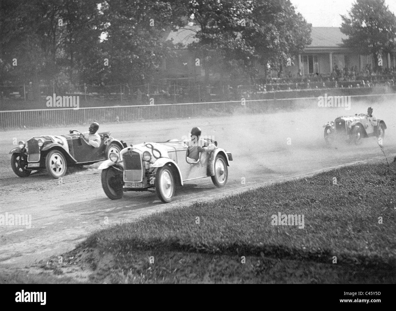 Car race on the harness racing course in Ruhleben, 1932 Stock Photo