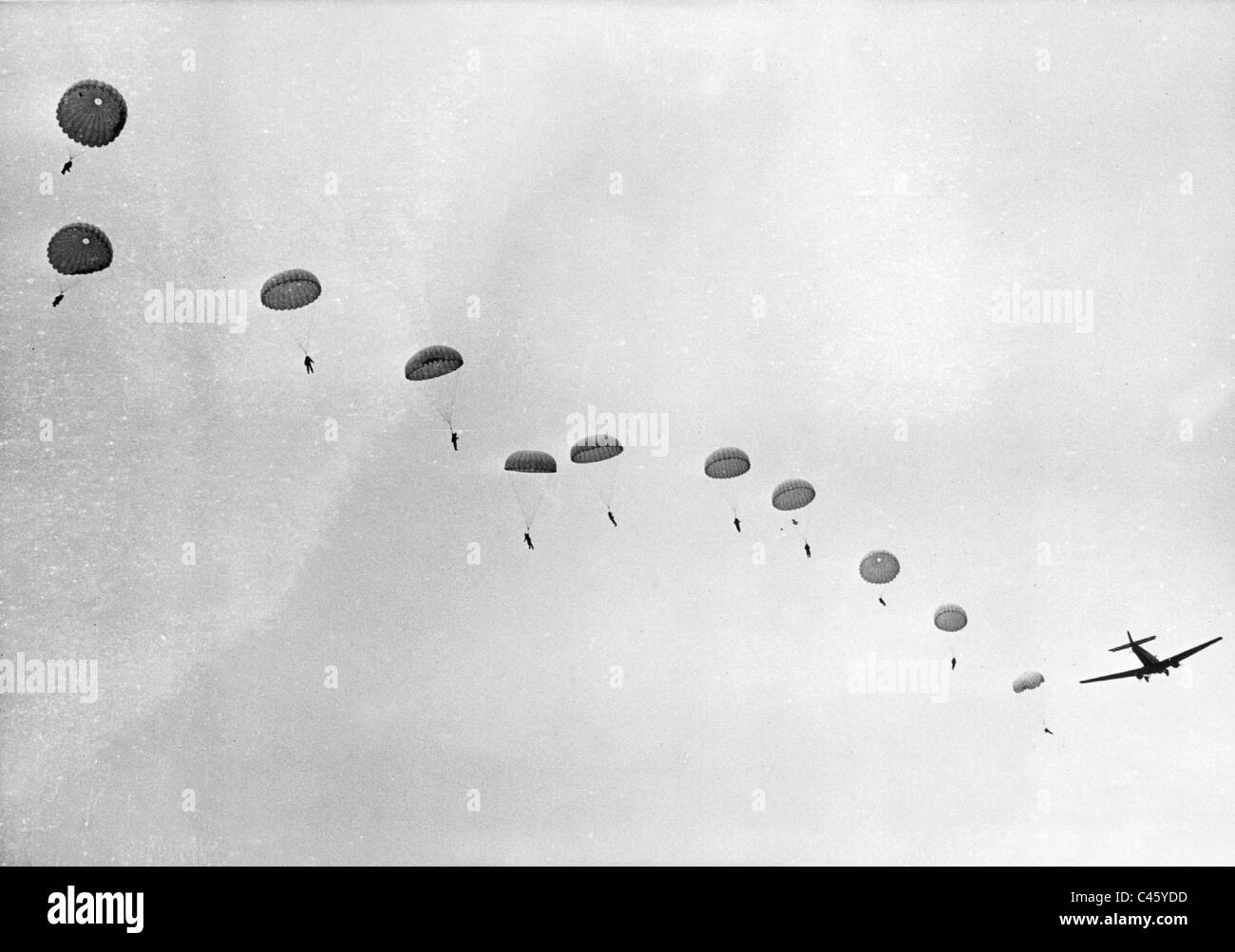 Practice jump of German paratroopers in Stendal, 1939 Stock Photo