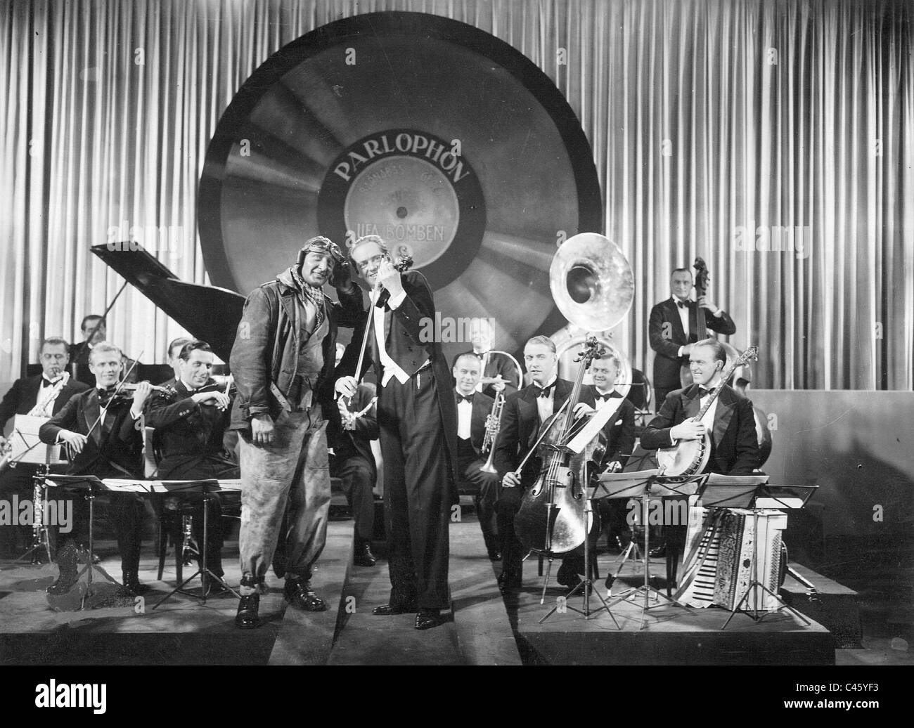 The band Barnabas von Geczy and Hans Albers, 1932 Stock Photo