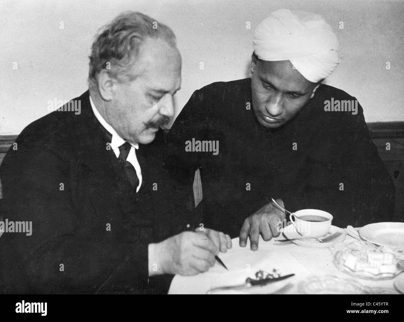 Arnold Sommerfeld with Chandrasekhara Venkata Raman, 1928 Stock Photo