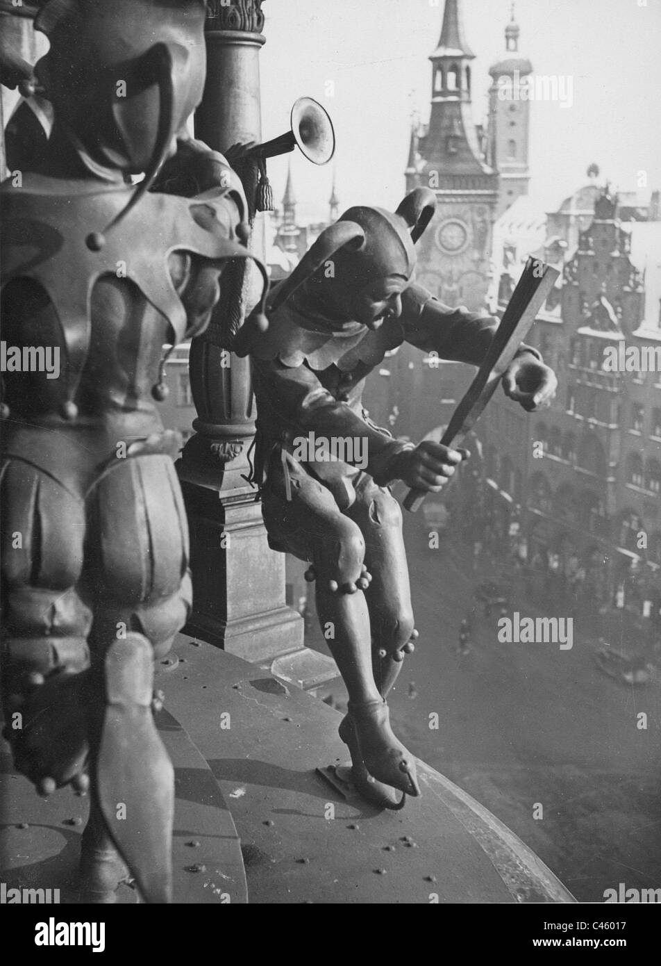 Glockenspiel of the City Hall in Munich, 1934 Stock Photo Alamy