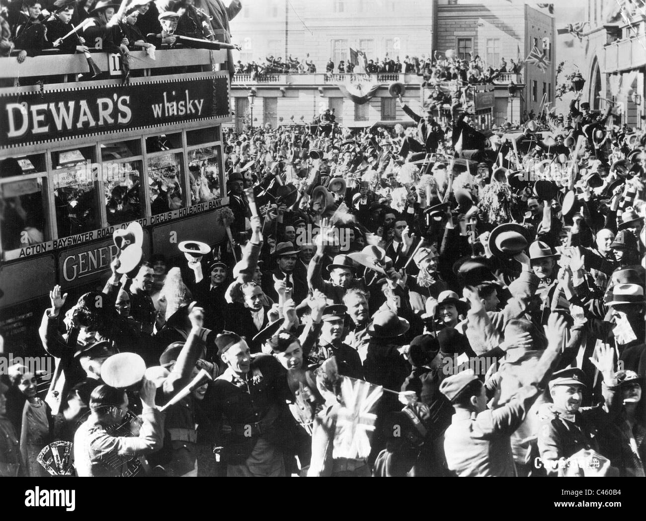 People celebrate the outbreak of war in London, 1914 Stock Photo