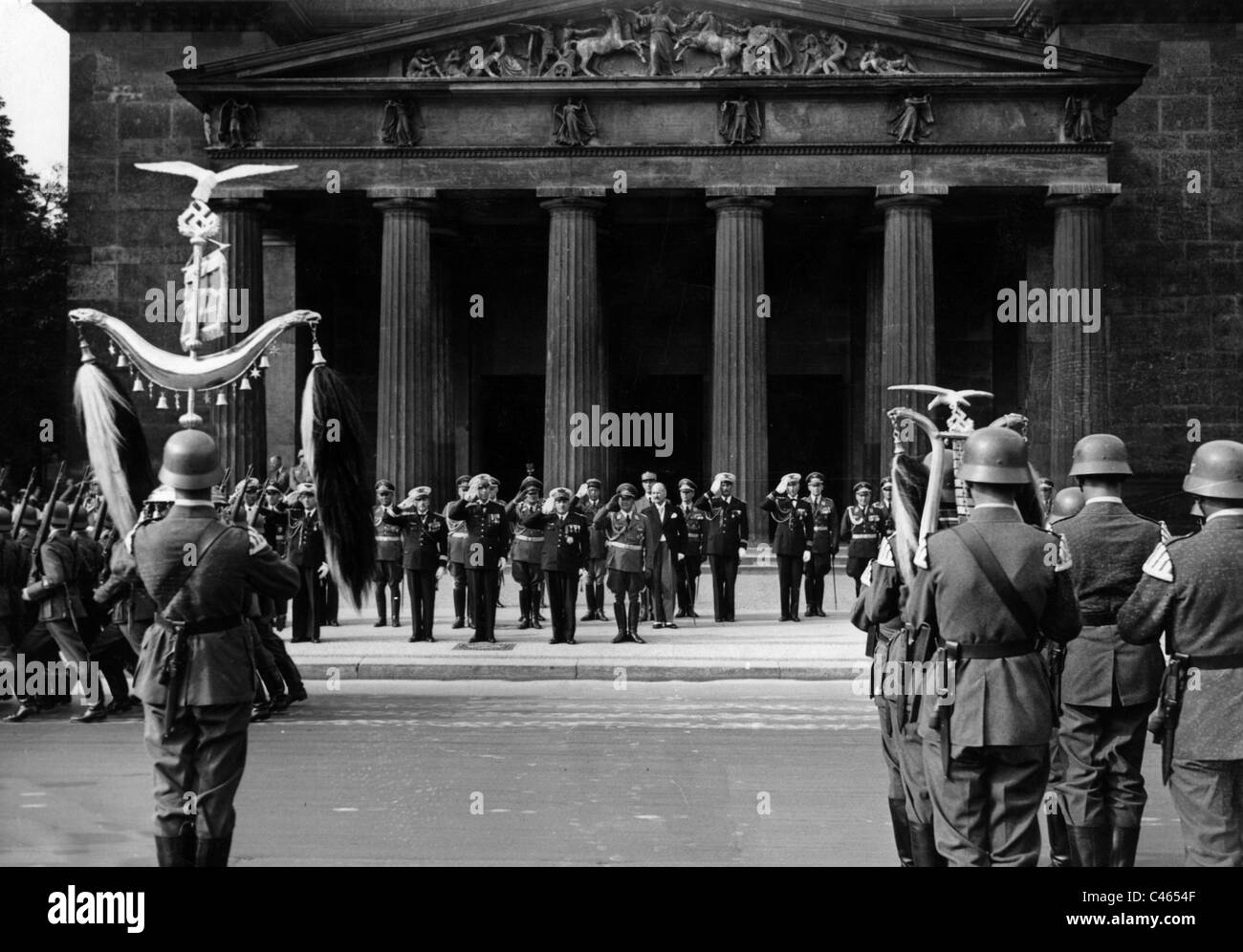Nazi Germany: Foreign Delegations in Germany, German Delegations abroad, WW I Veterans Days, Youth Exchanges Stock Photo