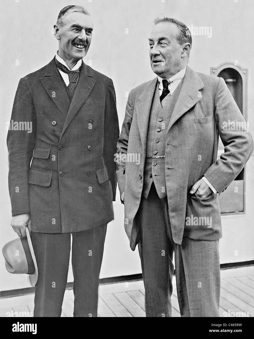 Arthur Neville Chamberlain And Stanley Baldwin 1926 Stock Photo Alamy