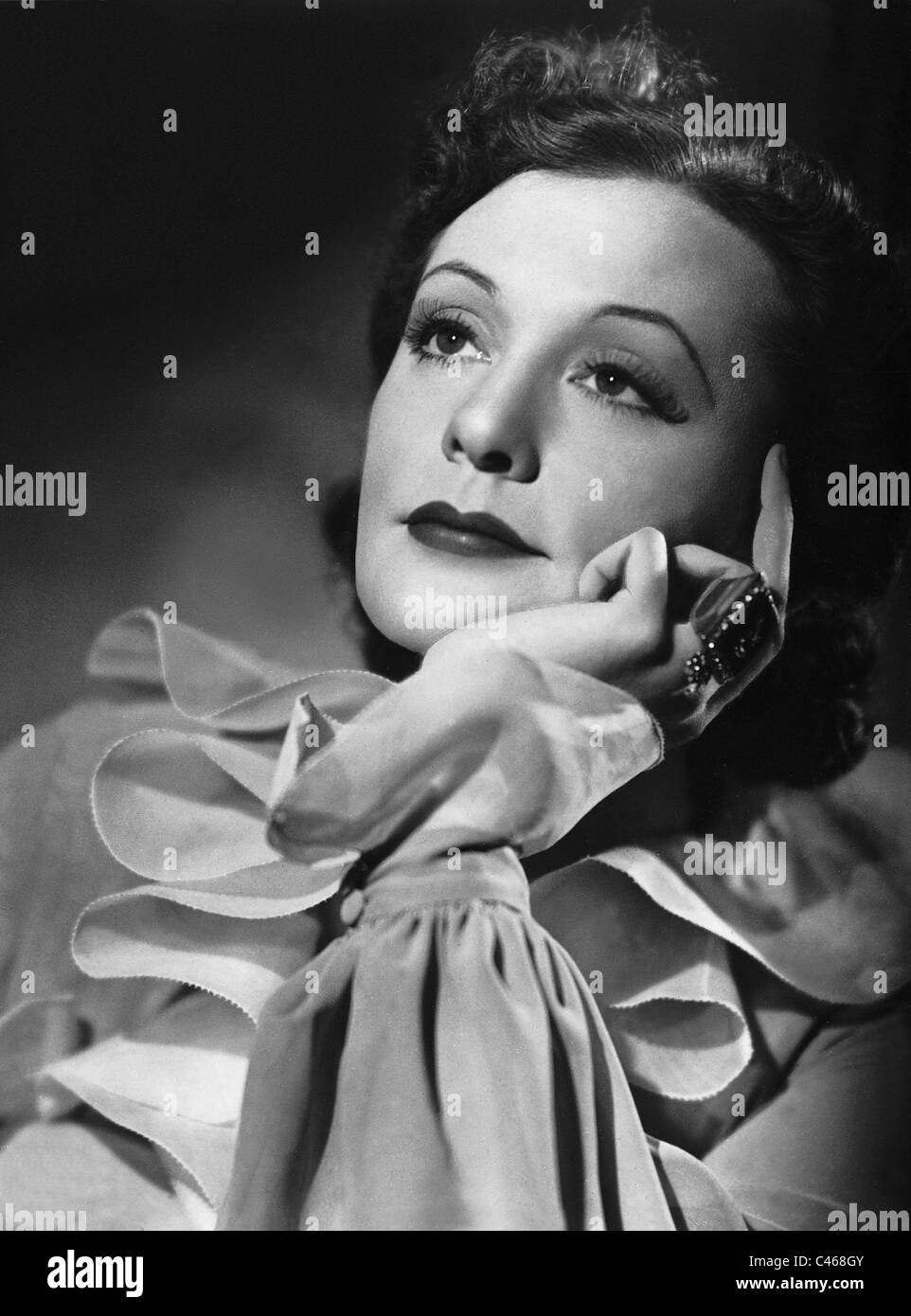 Zarah Leander in La Habanera, 1937 Stock Photo - Alamy
