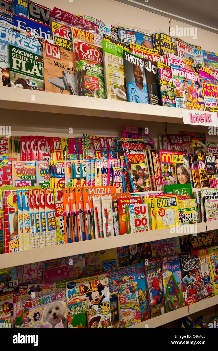 Newsagent inside hires stock photography and images Alamy