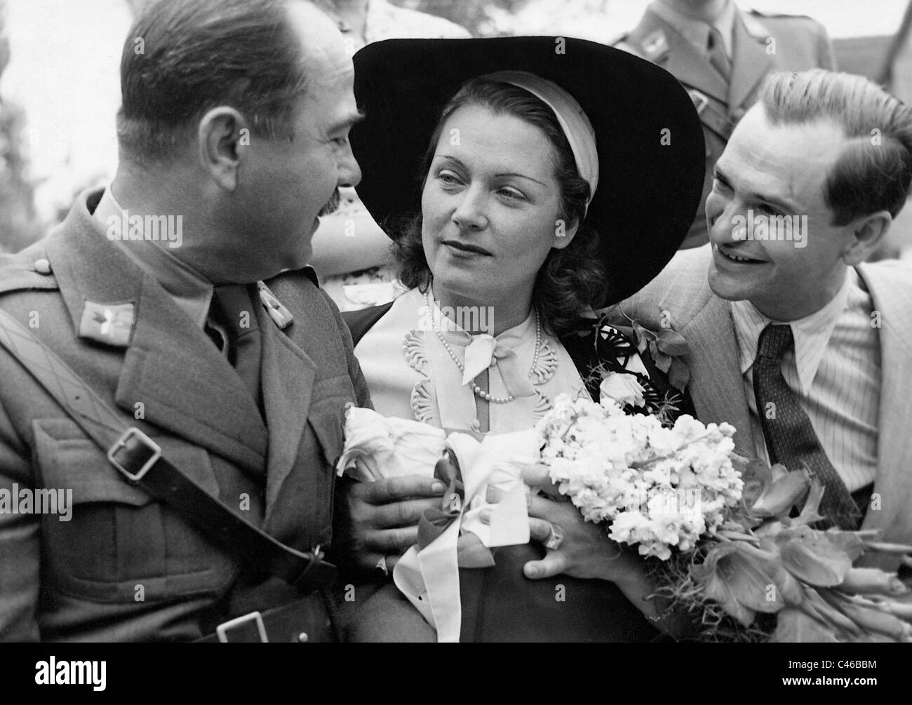 Olga Chekhova with politicians of the Ustasha, 1941 Stock Photo