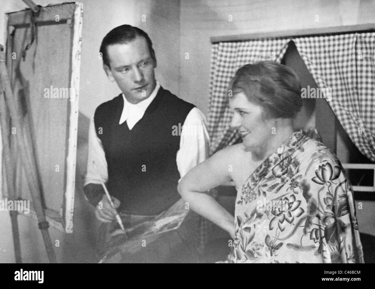 Robert Eckert and Olga Chekhova in 'Die Brise', 1934 Stock Photo