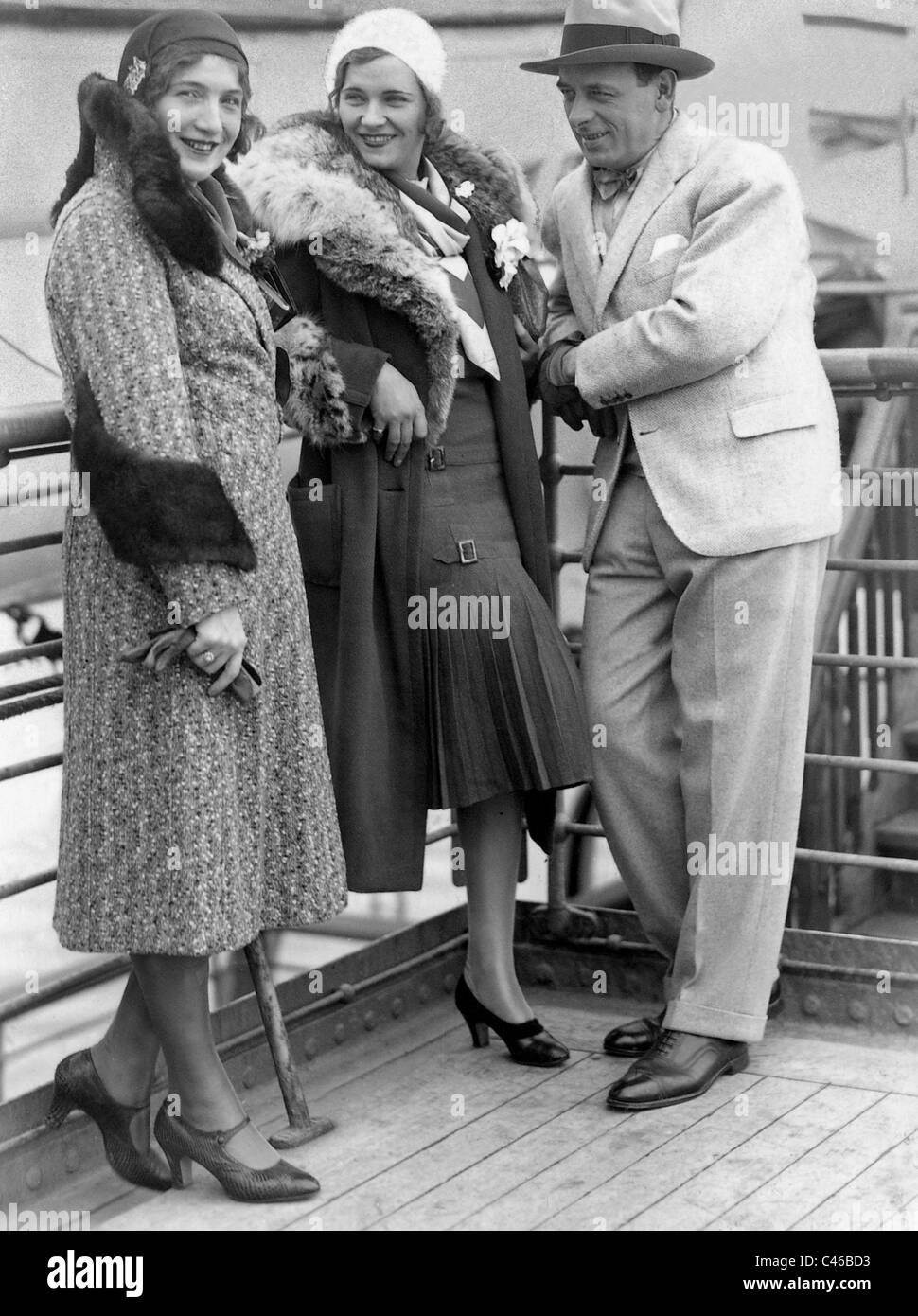 Olga Chekhova, Johannes Riemann and his wife, 1930 Stock Photo