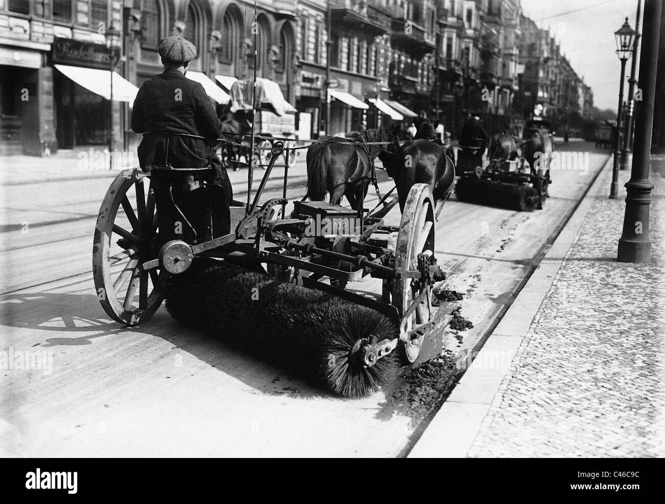 Street cleaning in Berlin, 1925 Stock Photo 37020744 Alamy
