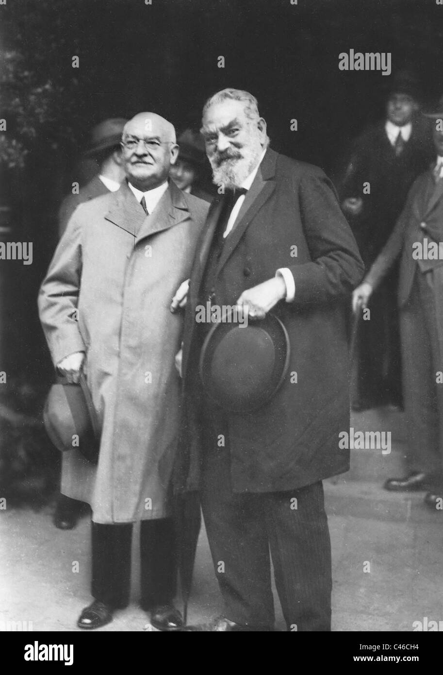 Friedrich Carl Duisburg and Oskar von Miller, 1929 Stock Photo