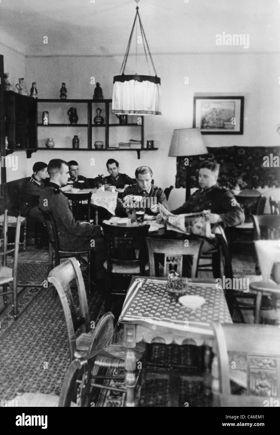 Spare time 1939 hi res stock photography and images Alamy