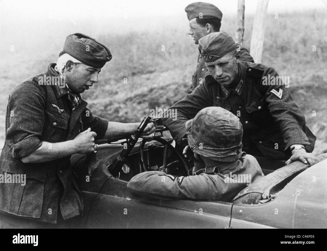 Second World War: German Waffen-SS in action Stock Photo - Alamy