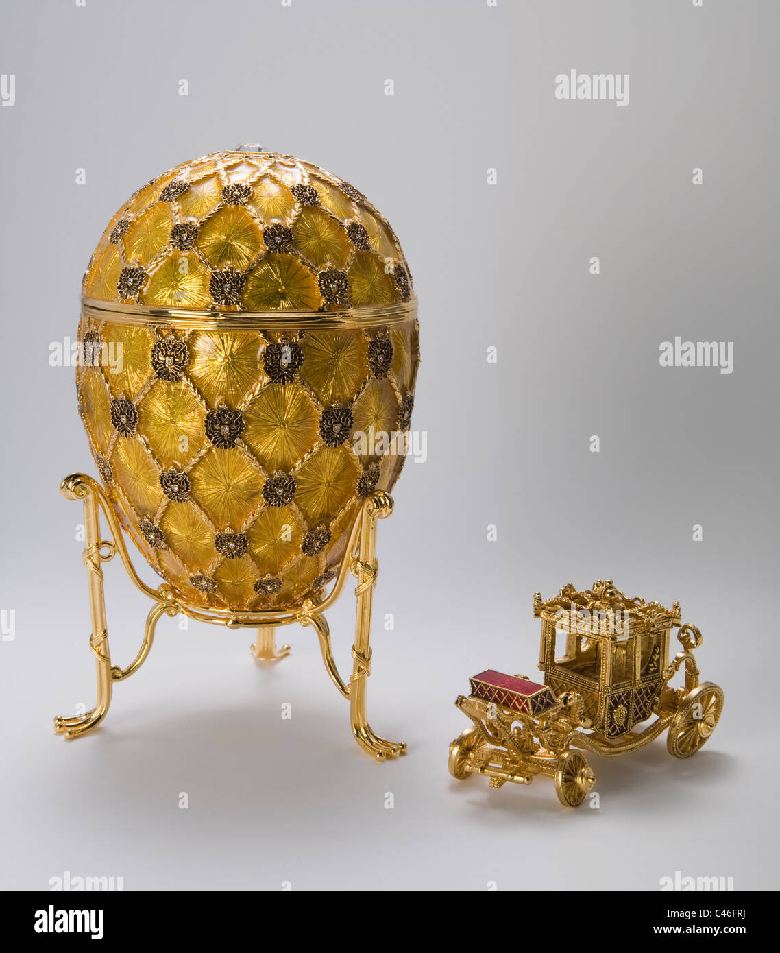 Reproduction of Faberge Coronation egg, replica Stock Photo - Alamy