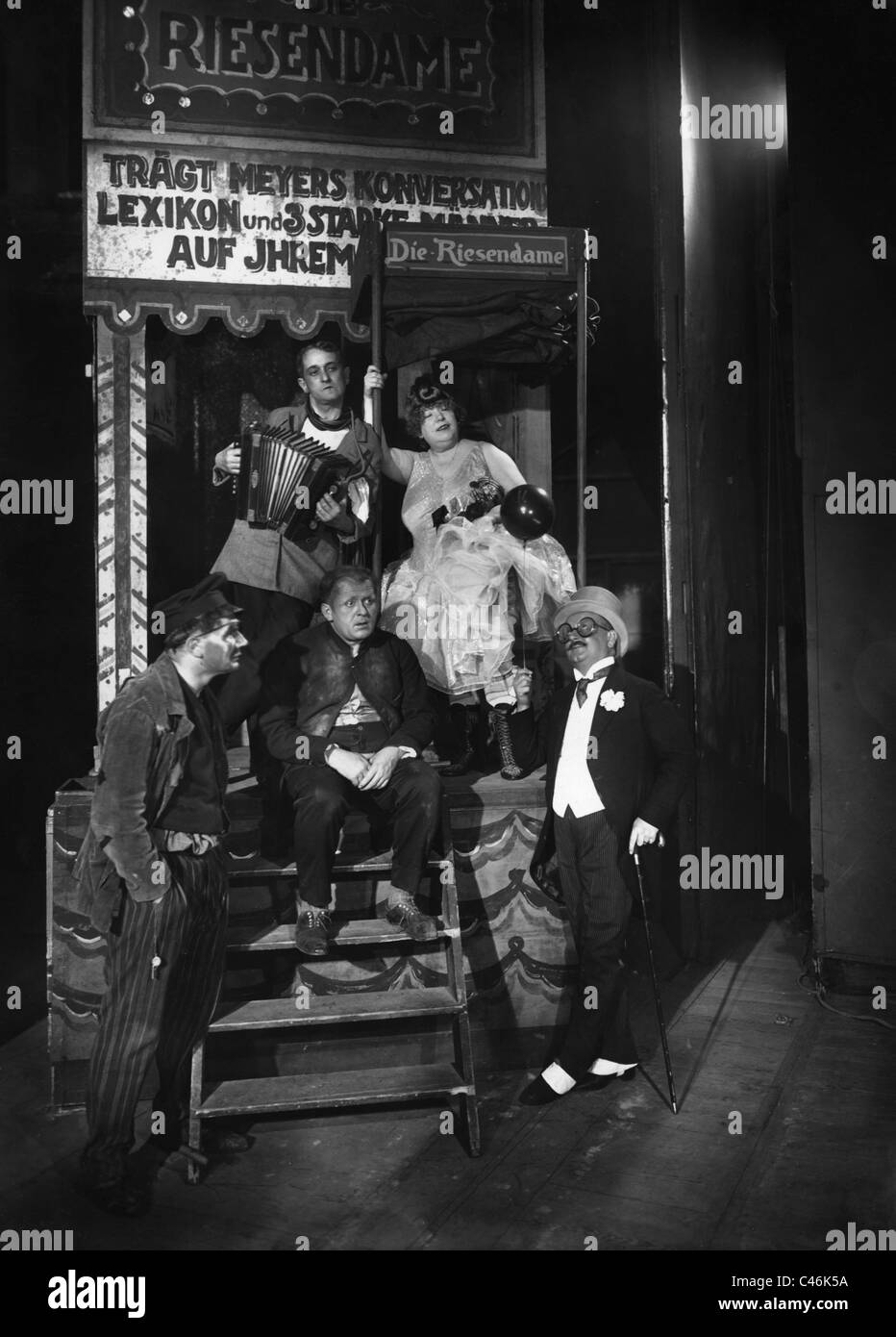 Alexander Alekhine, Emanuel Lasker and Efim Bogolyubov, 1929 Stock Photo -  Alamy