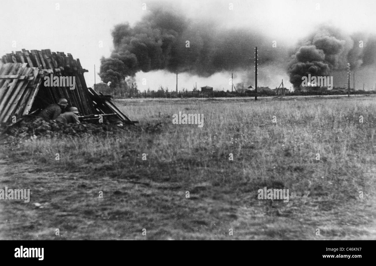 Участок 1941. Батецкий 1941. Нарва немцы 1941. Бои на подступах к Трубчевску.