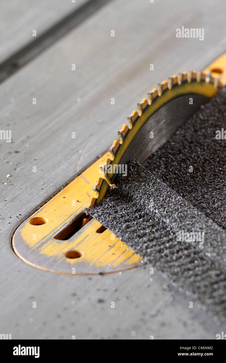 Carbide tipped saw blade for sawing steel shingles Stock Photo Alamy