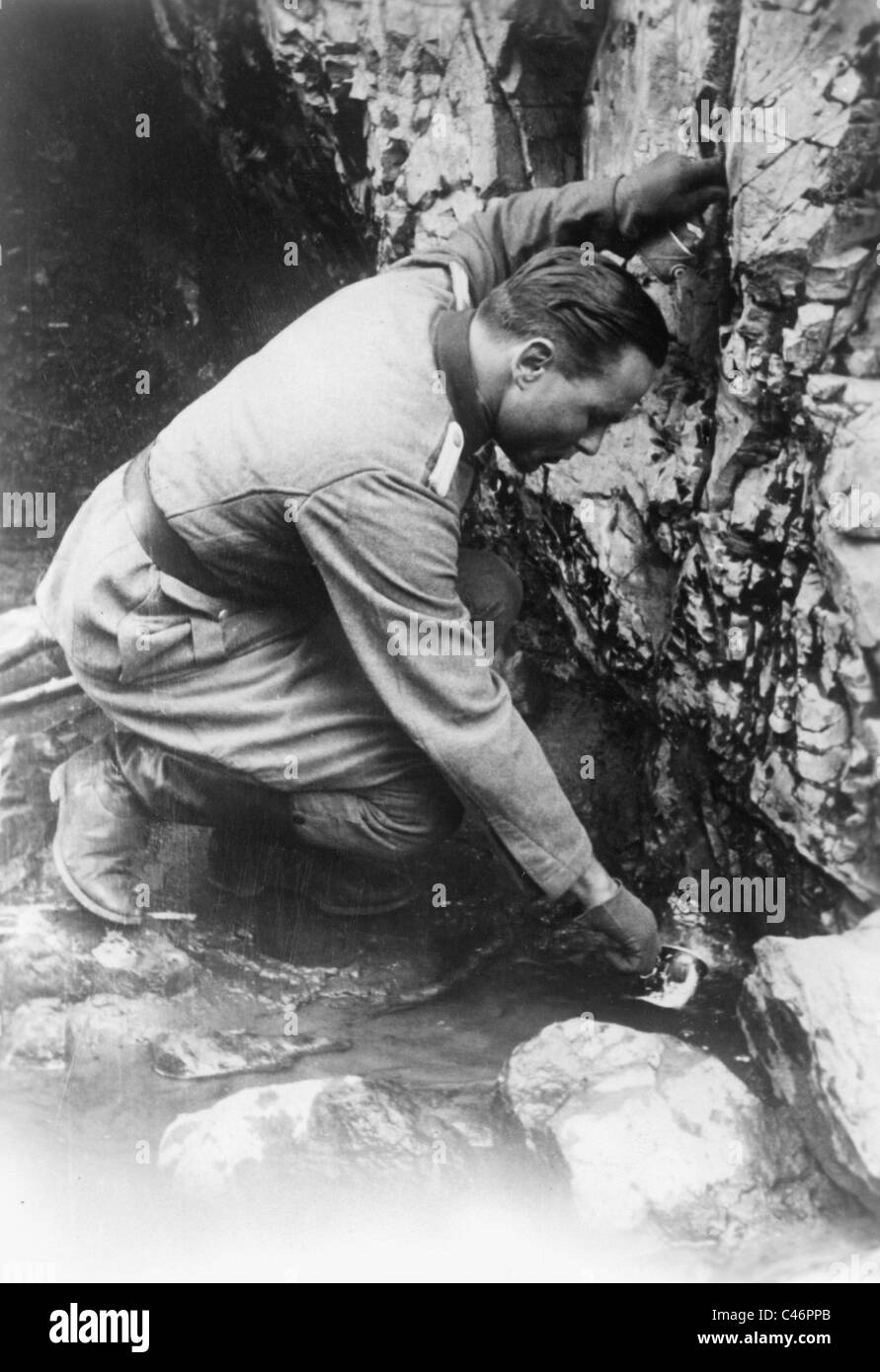 World war german mountain infantry hi-res stock photography and images ...