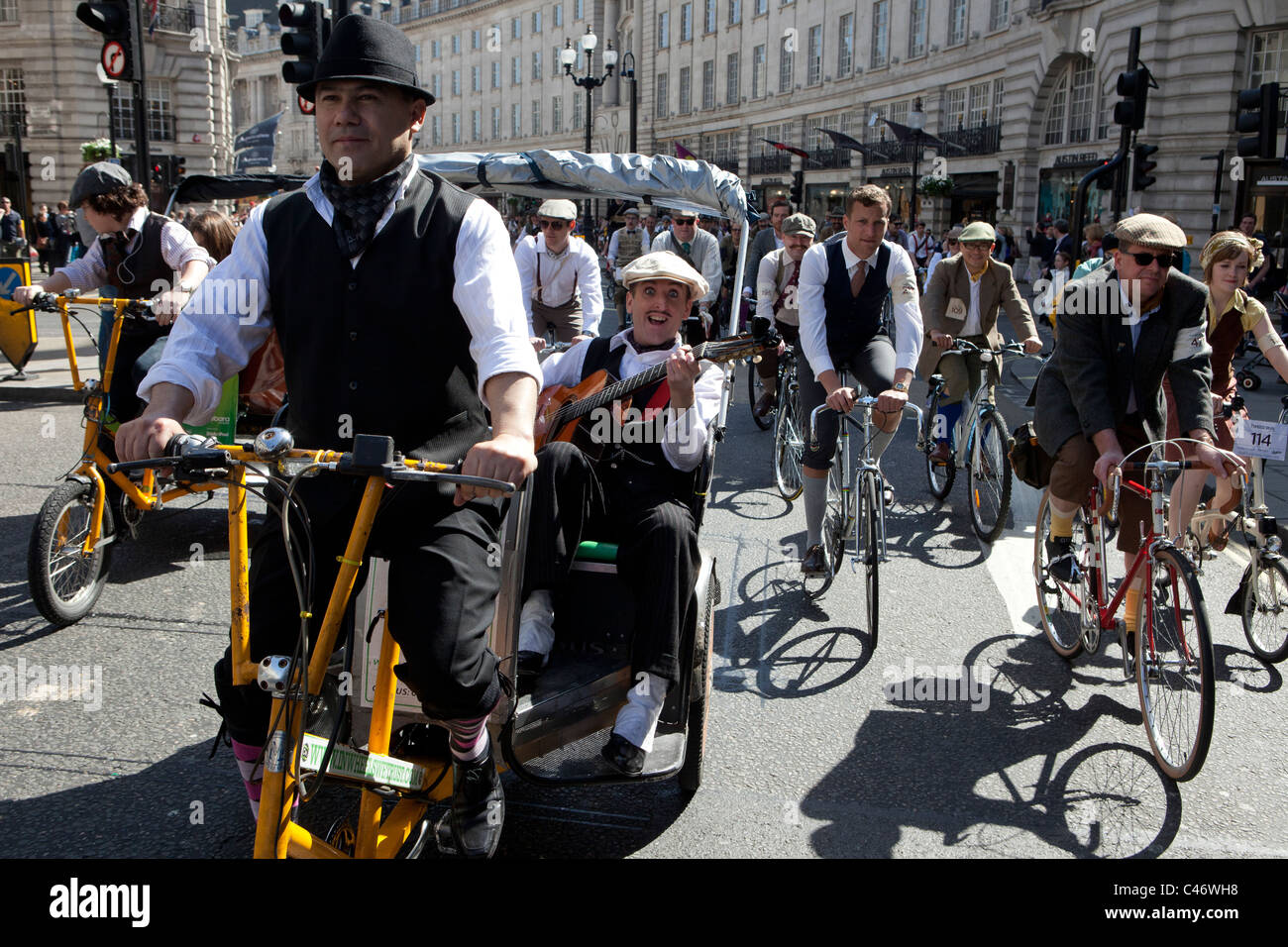 The Tweed Run, London, UK, 11th April 2011: The ride continues along Regents Street Stock Photo