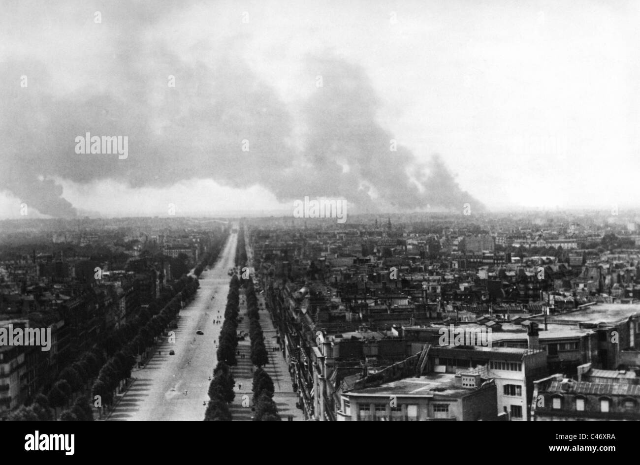 Wehrmacht arc de triomphe hi-res stock photography and images - Alamy